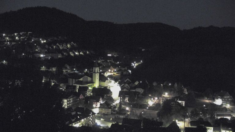 Dieses Bild zeigt eine Webcam-Aufnahme von Ottenhöfen, aufgenommen am Mittwoch, den 12.08.2026 um 05:00 Uhr