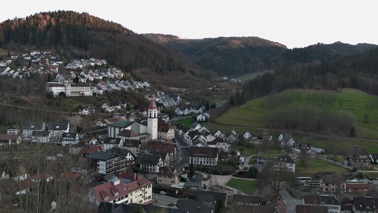 Dieses Bild zeigt eine Webcam-Aufnahme von Ottenhöfen, aufgenommen am Montag, den 02.03.2026 um 17:40 Uhr