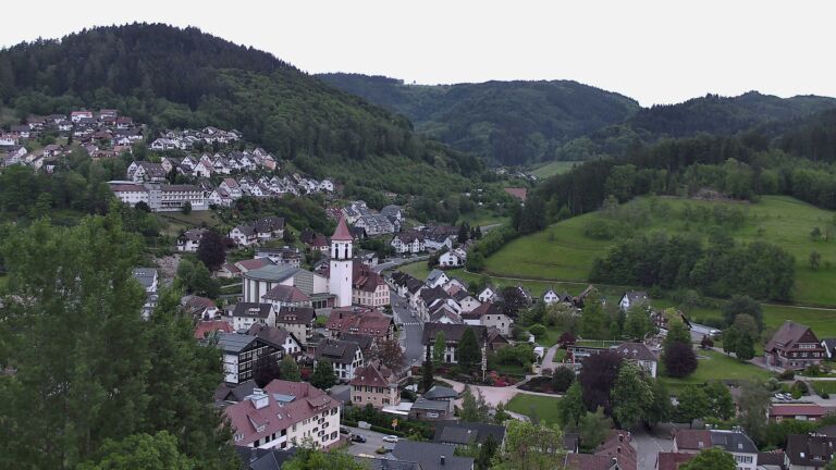 Dieses Bild zeigt eine Webcam-Aufnahme von Ottenhöfen, aufgenommen am Dienstag, den 12.05.2026 um 20:40 Uhr