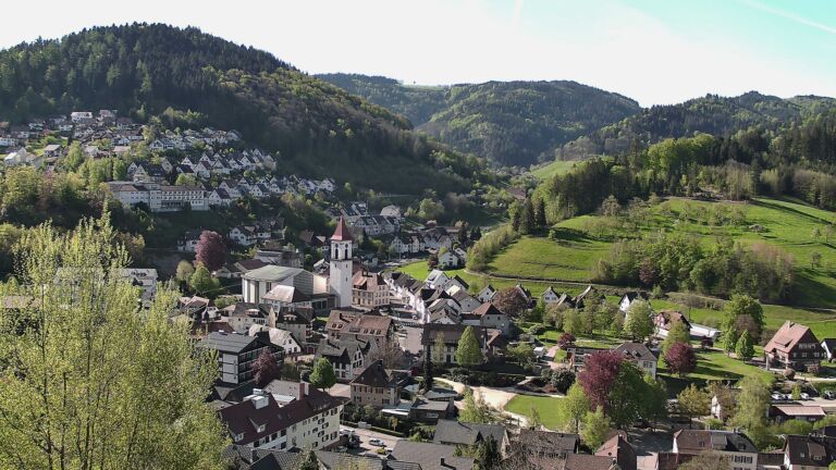 Dieses Bild zeigt eine Webcam-Aufnahme von Ottenhöfen, aufgenommen am Freitag, den 24.04.2026 um 09:40 Uhr