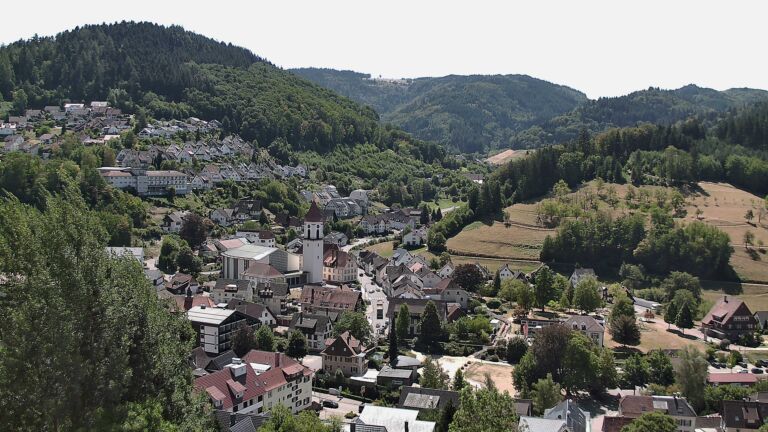 Dieses Bild zeigt eine Webcam-Aufnahme von Ottenhöfen, aufgenommen am Mittwoch, den 12.08.2026 um 12:40 Uhr