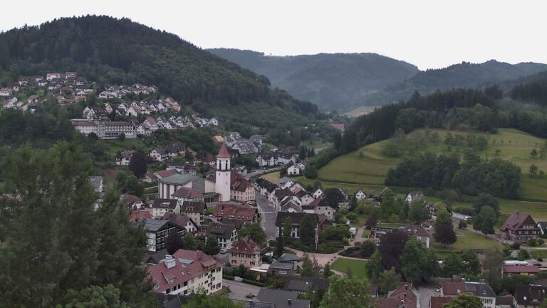 Dieses Bild zeigt eine Webcam-Aufnahme von Ottenhöfen, aufgenommen am Sonntag, den 31.05.2026 um 20:50 Uhr