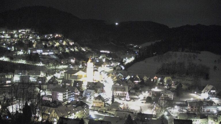 Dieses Bild zeigt eine Webcam-Aufnahme von Ottenhöfen, aufgenommen am Mittwoch, den 07.01.2026 um 18:00 Uhr