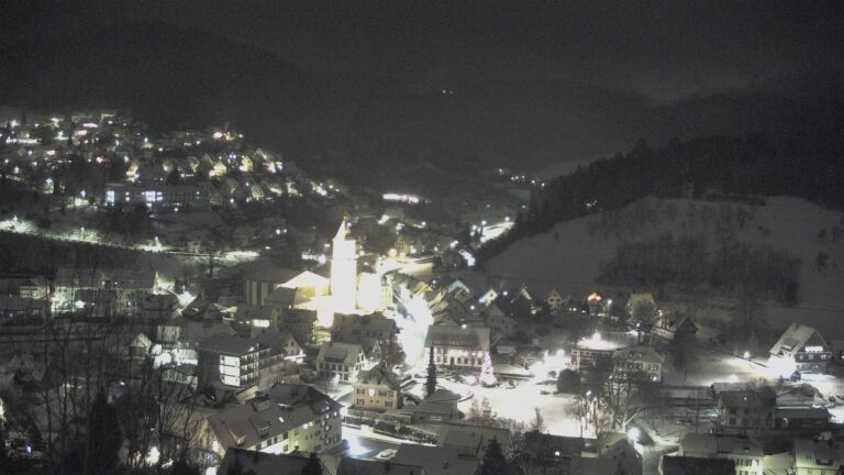 Dieses Bild zeigt eine Webcam-Aufnahme von Ottenhöfen, aufgenommen am Dienstag, den 06.01.2026 um 22:00 Uhr