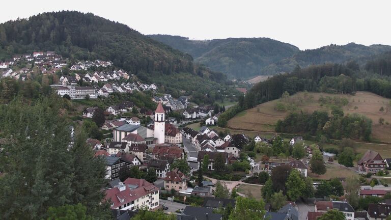 Dieses Bild zeigt eine Webcam-Aufnahme von Ottenhöfen, aufgenommen am Mittwoch, den 26.08.2026 um 06:50 Uhr