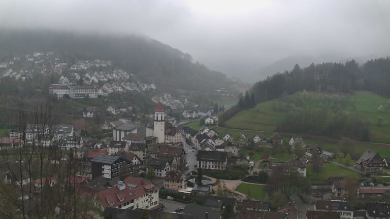 Dieses Bild zeigt eine Webcam-Aufnahme von Ottenhöfen, aufgenommen am Freitag, den 10.04.2026 um 10:40 Uhr