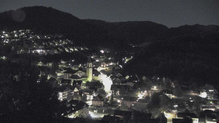 Dieses Bild zeigt eine Webcam-Aufnahme von Ottenhöfen, aufgenommen am Freitag, den 25.09.2026 um 20:30 Uhr
