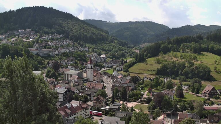 Dieses Bild zeigt eine Webcam-Aufnahme von Ottenhöfen, aufgenommen am Dienstag, den 30.06.2026 um 11:30 Uhr