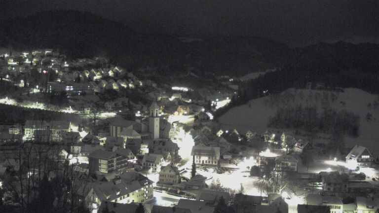 Dieses Bild zeigt eine Webcam-Aufnahme von Ottenhöfen, aufgenommen am Donnerstag, den 08.01.2026 um 01:30 Uhr