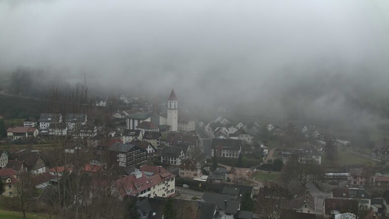 Dieses Bild zeigt eine Webcam-Aufnahme von Ottenhöfen, aufgenommen am Dienstag, den 16.12.2025 um 13:20 Uhr