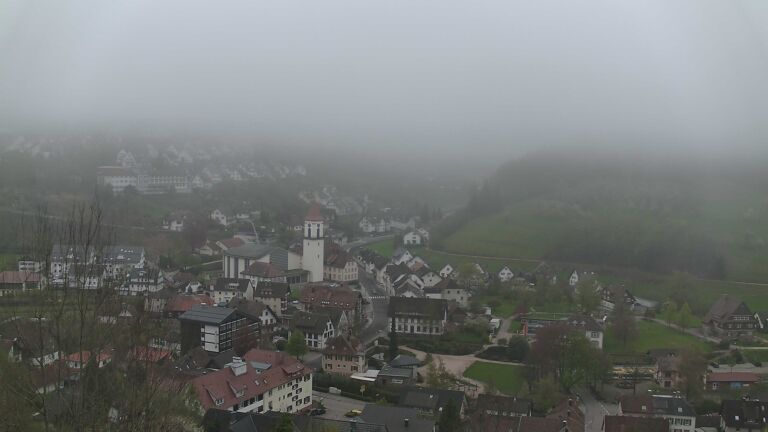 Dieses Bild zeigt eine Webcam-Aufnahme von Ottenhöfen, aufgenommen am Montag, den 13.04.2026 um 15:40 Uhr