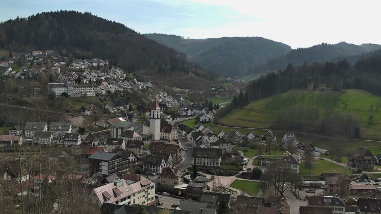 Dieses Bild zeigt eine Webcam-Aufnahme von Ottenhöfen, aufgenommen am Dienstag, den 24.03.2026 um 13:50 Uhr