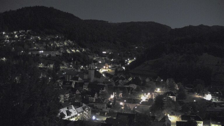 Dieses Bild zeigt eine Webcam-Aufnahme von Ottenhöfen, aufgenommen am Samstag, den 26.09.2026 um 02:30 Uhr