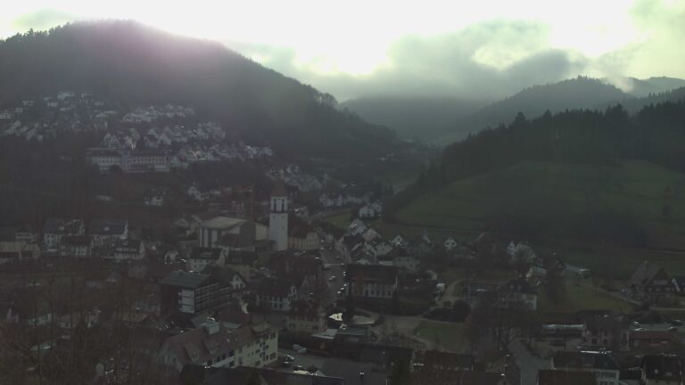 Dieses Bild zeigt eine Webcam-Aufnahme von Ottenhöfen, aufgenommen am Dienstag, den 23.12.2025 um 10:20 Uhr