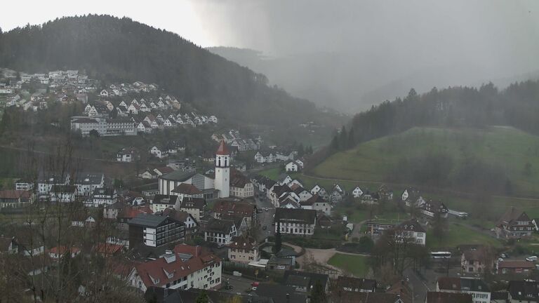 Dieses Bild zeigt eine Webcam-Aufnahme von Ottenhöfen, aufgenommen am Donnerstag, den 26.03.2026 um 12:10 Uhr