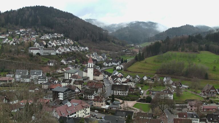 Dieses Bild zeigt eine Webcam-Aufnahme von Ottenhöfen, aufgenommen am Dienstag, den 31.03.2026 um 08:20 Uhr