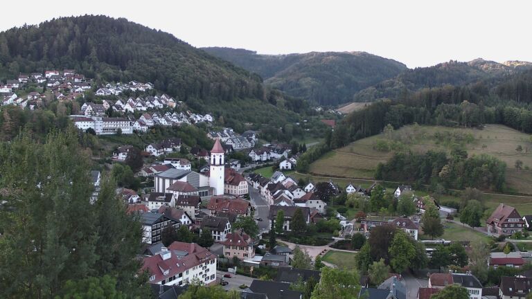 Dieses Bild zeigt eine Webcam-Aufnahme von Ottenhöfen, aufgenommen am Donnerstag, den 03.09.2026 um 07:30 Uhr