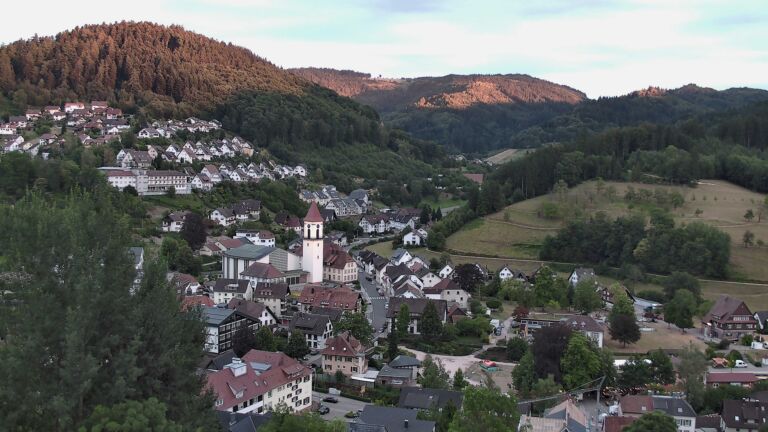 Dieses Bild zeigt eine Webcam-Aufnahme von Ottenhöfen, aufgenommen am Sonntag, den 26.07.2026 um 20:50 Uhr