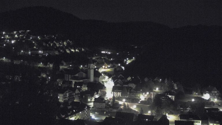 Dieses Bild zeigt eine Webcam-Aufnahme von Ottenhöfen, aufgenommen am Dienstag, den 28.04.2026 um 04:30 Uhr