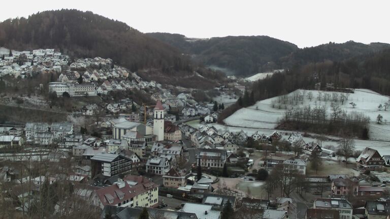 Dieses Bild zeigt eine Webcam-Aufnahme von Ottenhöfen, aufgenommen am Mittwoch, den 31.12.2025 um 08:20 Uhr