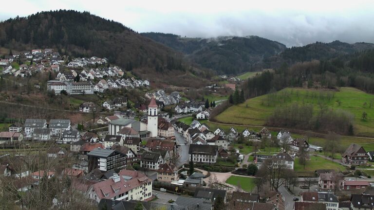 Dieses Bild zeigt eine Webcam-Aufnahme von Ottenhöfen, aufgenommen am Samstag, den 14.03.2026 um 16:00 Uhr