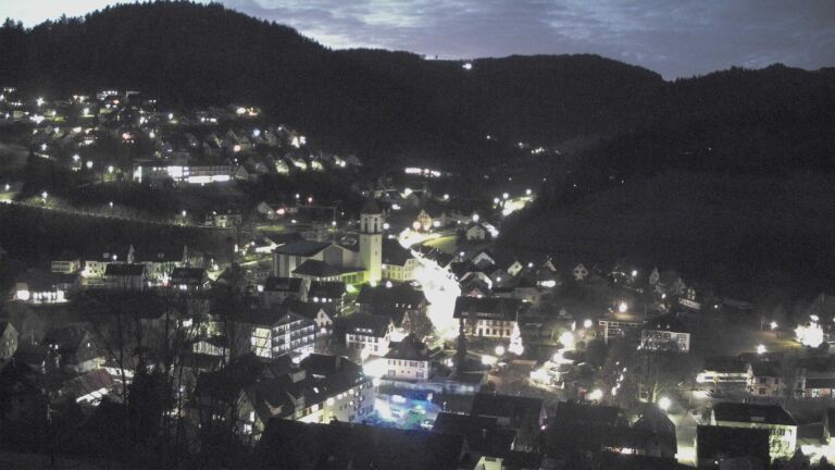 Dieses Bild zeigt eine Webcam-Aufnahme von Ottenhöfen, aufgenommen am Freitag, den 12.12.2025 um 07:10 Uhr