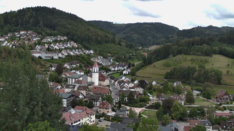Dieses Bild zeigt eine Webcam-Aufnahme von Ottenhöfen, aufgenommen am Mittwoch, den 09.09.2026 um 15:10 Uhr