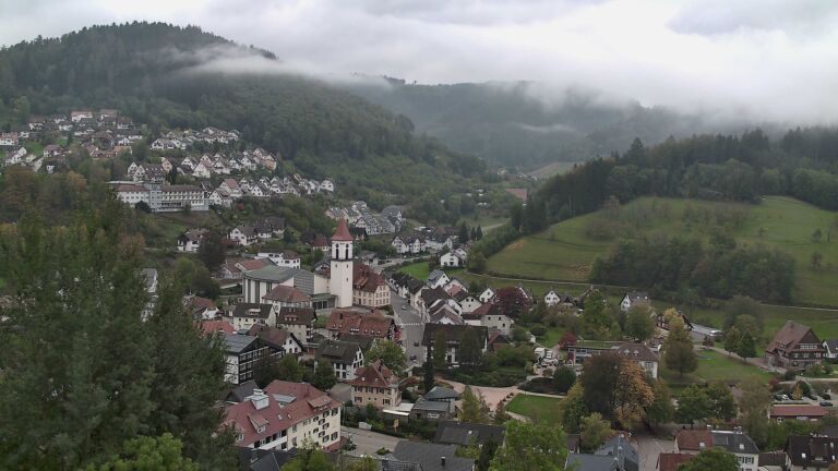 Dieses Bild zeigt eine Webcam-Aufnahme von Ottenhöfen, aufgenommen am Montag, den 19.10.2026 um 10:40 Uhr