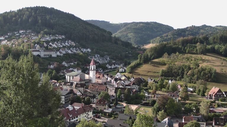 Dieses Bild zeigt eine Webcam-Aufnahme von Ottenhöfen, aufgenommen am Dienstag, den 01.09.2026 um 09:00 Uhr