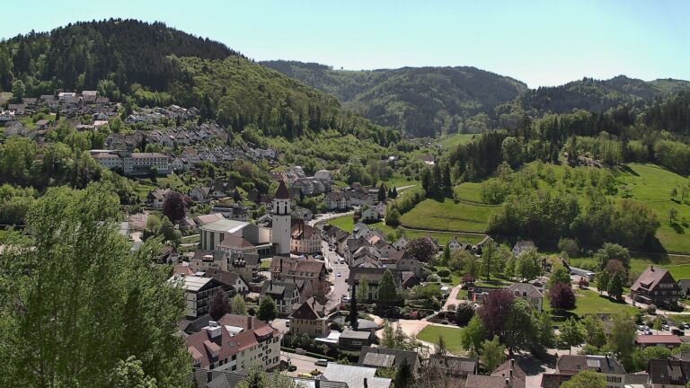Dieses Bild zeigt eine Webcam-Aufnahme von Ottenhöfen, aufgenommen am Donnerstag, den 30.04.2026 um 12:30 Uhr