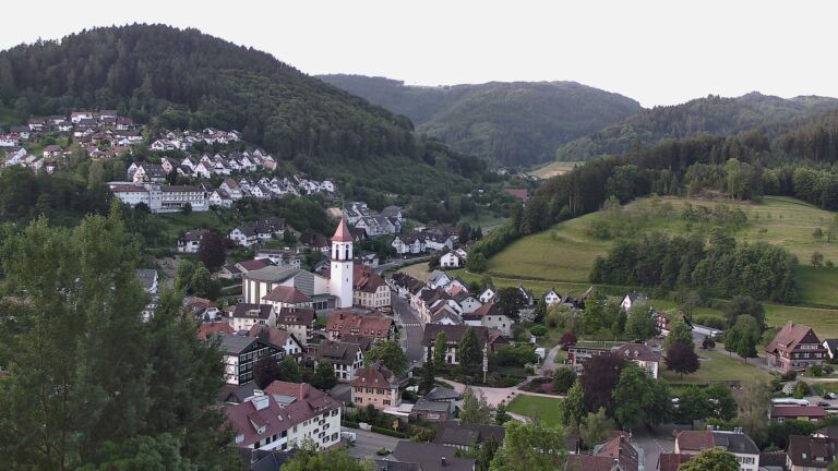 Dieses Bild zeigt eine Webcam-Aufnahme von Ottenhöfen, aufgenommen am Sonntag, den 31.05.2026 um 06:20 Uhr