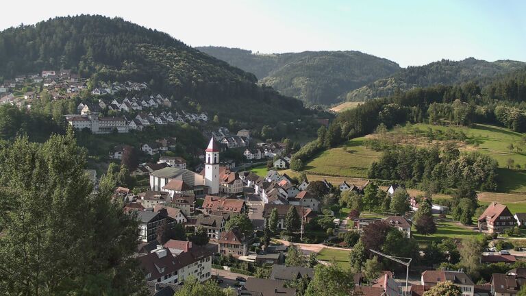 Dieses Bild zeigt eine Webcam-Aufnahme von Ottenhöfen, aufgenommen am Dienstag, den 23.06.2026 um 08:10 Uhr