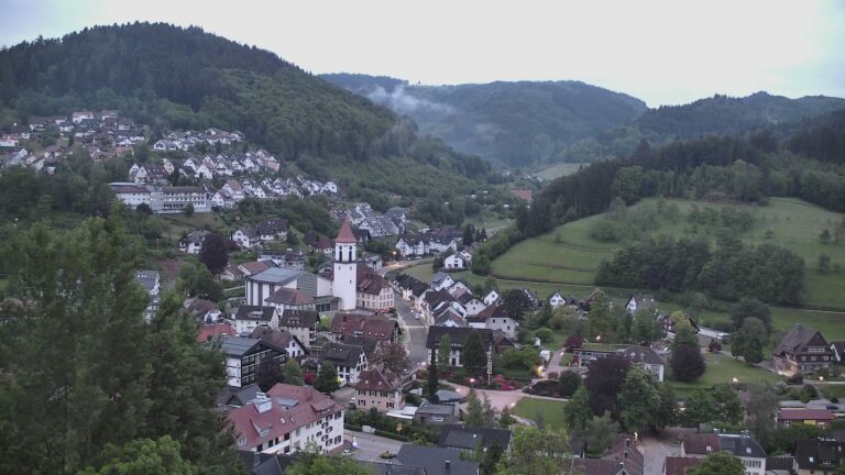 Dieses Bild zeigt eine Webcam-Aufnahme von Ottenhöfen, aufgenommen am Samstag, den 16.05.2026 um 05:40 Uhr
