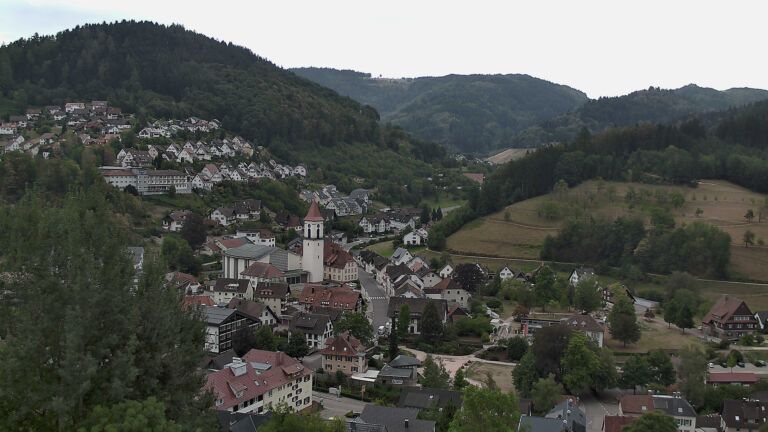 Dieses Bild zeigt eine Webcam-Aufnahme von Ottenhöfen, aufgenommen am Dienstag, den 25.08.2026 um 16:10 Uhr