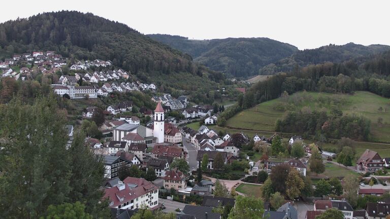 Dieses Bild zeigt eine Webcam-Aufnahme von Ottenhöfen, aufgenommen am Mittwoch, den 07.10.2026 um 07:40 Uhr