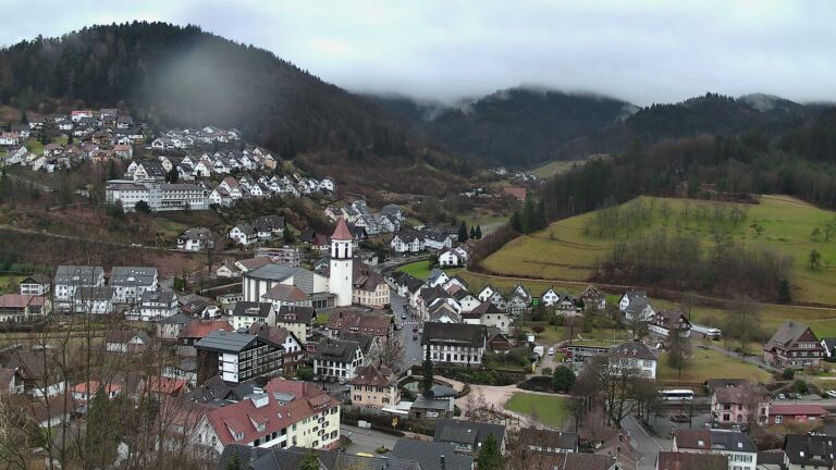 Dieses Bild zeigt eine Webcam-Aufnahme von Ottenhöfen, aufgenommen am Donnerstag, den 12.02.2026 um 15:30 Uhr