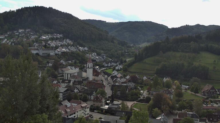 Dieses Bild zeigt eine Webcam-Aufnahme von Ottenhöfen, aufgenommen am Freitag, den 16.10.2026 um 12:30 Uhr