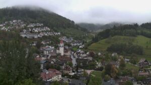 Dieses Bild zeigt eine Webcam-Aufnahme von Ottenhöfen, aufgenommen am Samstag, den 17.10.2026 um 10:50 Uhr