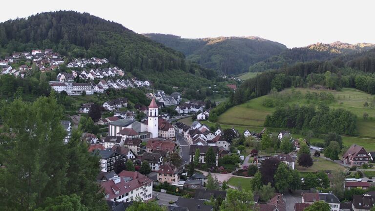 Dieses Bild zeigt eine Webcam-Aufnahme von Ottenhöfen, aufgenommen am Samstag, den 23.05.2026 um 06:20 Uhr