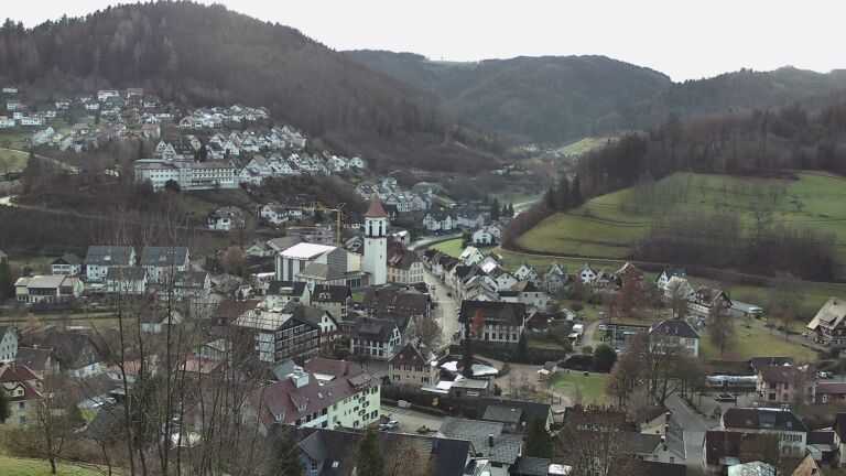 Dieses Bild zeigt eine Webcam-Aufnahme von Ottenhöfen, aufgenommen am Mittwoch, den 17.12.2025 um 10:20 Uhr