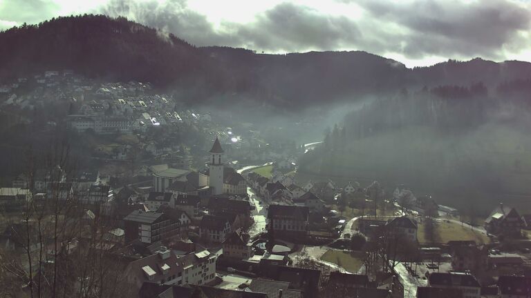 Dieses Bild zeigt eine Webcam-Aufnahme von Ottenhöfen, aufgenommen am Montag, den 02.02.2026 um 12:10 Uhr