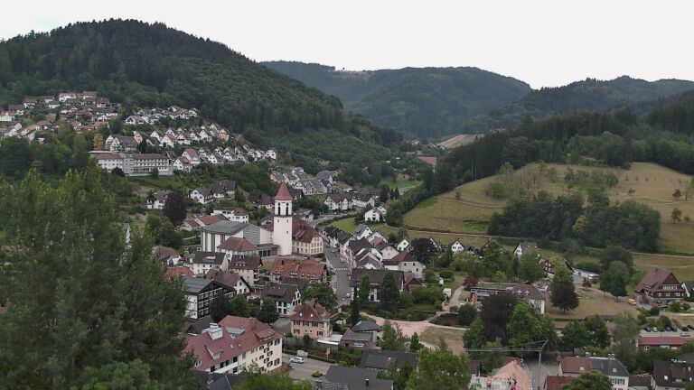 Dieses Bild zeigt eine Webcam-Aufnahme von Ottenhöfen, aufgenommen am Mittwoch, den 15.07.2026 um 11:20 Uhr