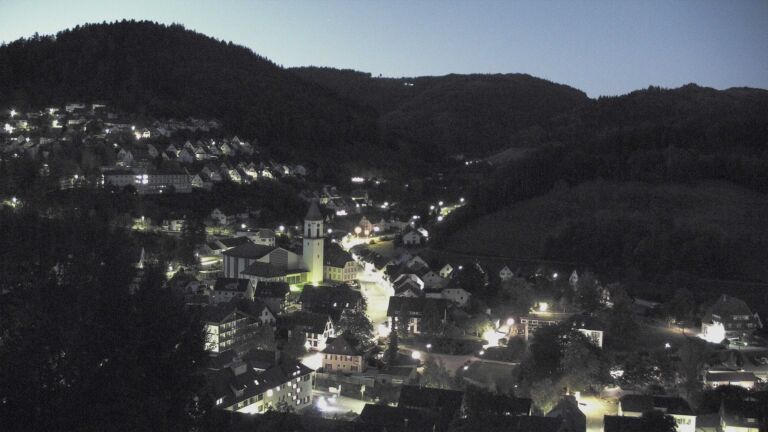 Dieses Bild zeigt eine Webcam-Aufnahme von Ottenhöfen, aufgenommen am Samstag, den 26.09.2026 um 06:30 Uhr