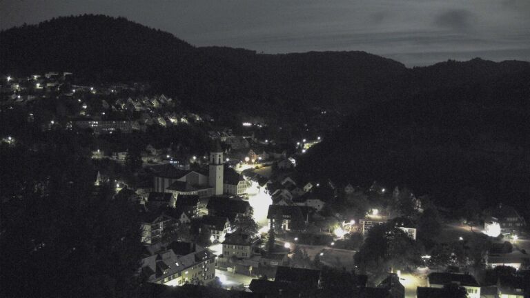 Dieses Bild zeigt eine Webcam-Aufnahme von Ottenhöfen, aufgenommen am Donnerstag, den 27.08.2026 um 01:30 Uhr