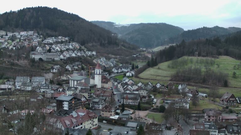 Dieses Bild zeigt eine Webcam-Aufnahme von Ottenhöfen, aufgenommen am Mittwoch, den 24.12.2025 um 16:00 Uhr