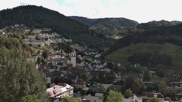 Dieses Bild zeigt eine Webcam-Aufnahme von Ottenhöfen, aufgenommen am Montag, den 14.09.2026 um 14:30 Uhr