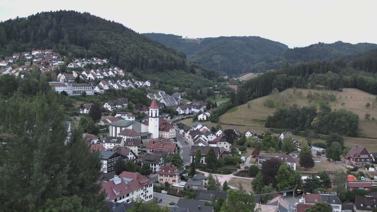Dieses Bild zeigt eine Webcam-Aufnahme von Ottenhöfen, aufgenommen am Sonntag, den 26.07.2026 um 05:40 Uhr