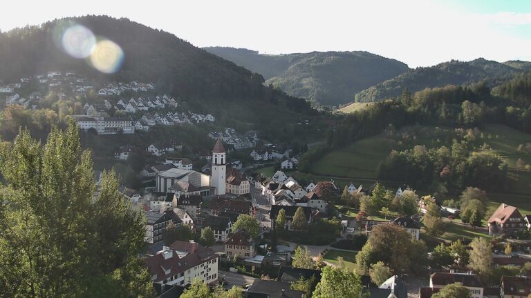 Dieses Bild zeigt eine Webcam-Aufnahme von Ottenhöfen, aufgenommen am Montag, den 12.10.2026 um 09:30 Uhr