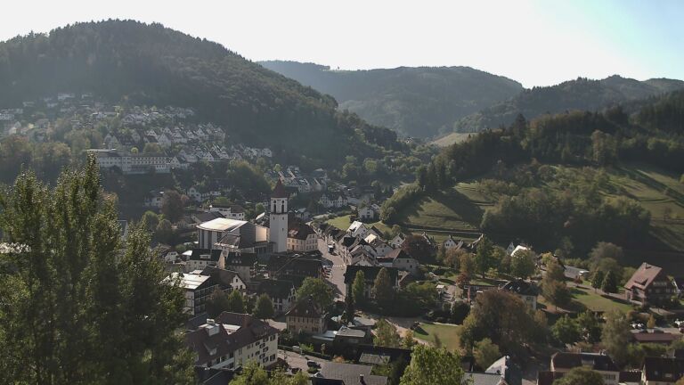 Dieses Bild zeigt eine Webcam-Aufnahme von Ottenhöfen, aufgenommen am Montag, den 05.10.2026 um 10:50 Uhr