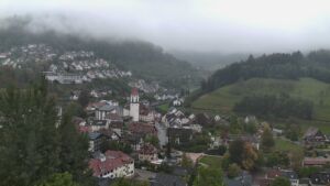 Dieses Bild zeigt eine Webcam-Aufnahme von Ottenhöfen, aufgenommen am Samstag, den 17.10.2026 um 08:10 Uhr